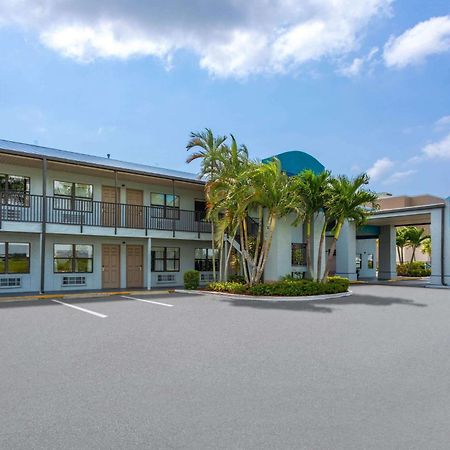 Baymont By Wyndham Punta Gorda/Port Charlotte Hotel Luaran gambar