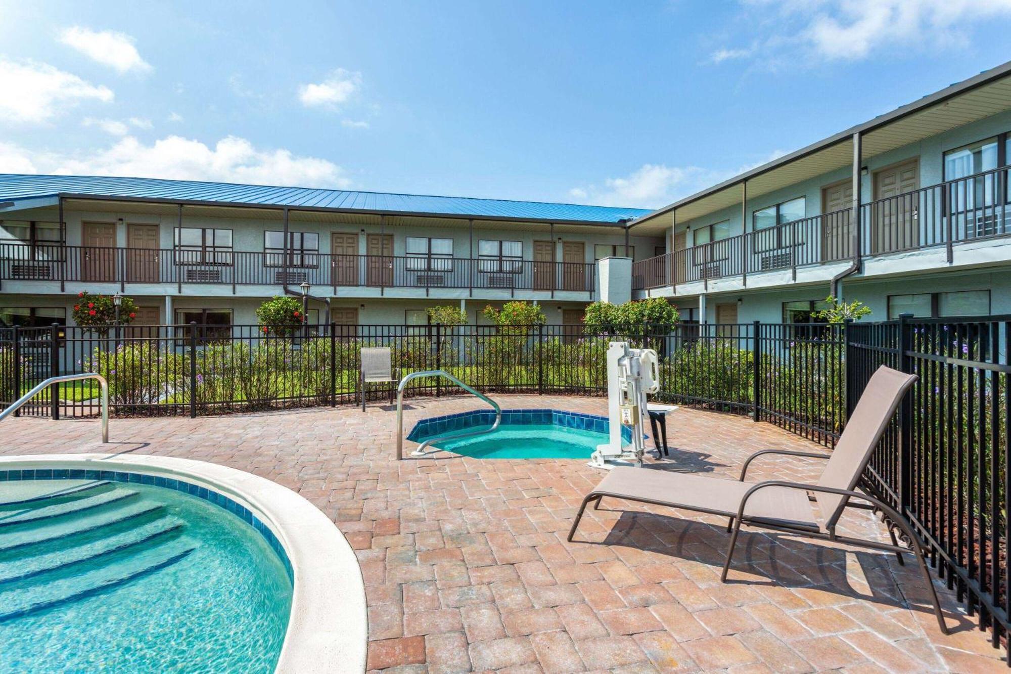 Baymont By Wyndham Punta Gorda/Port Charlotte Hotel Luaran gambar
